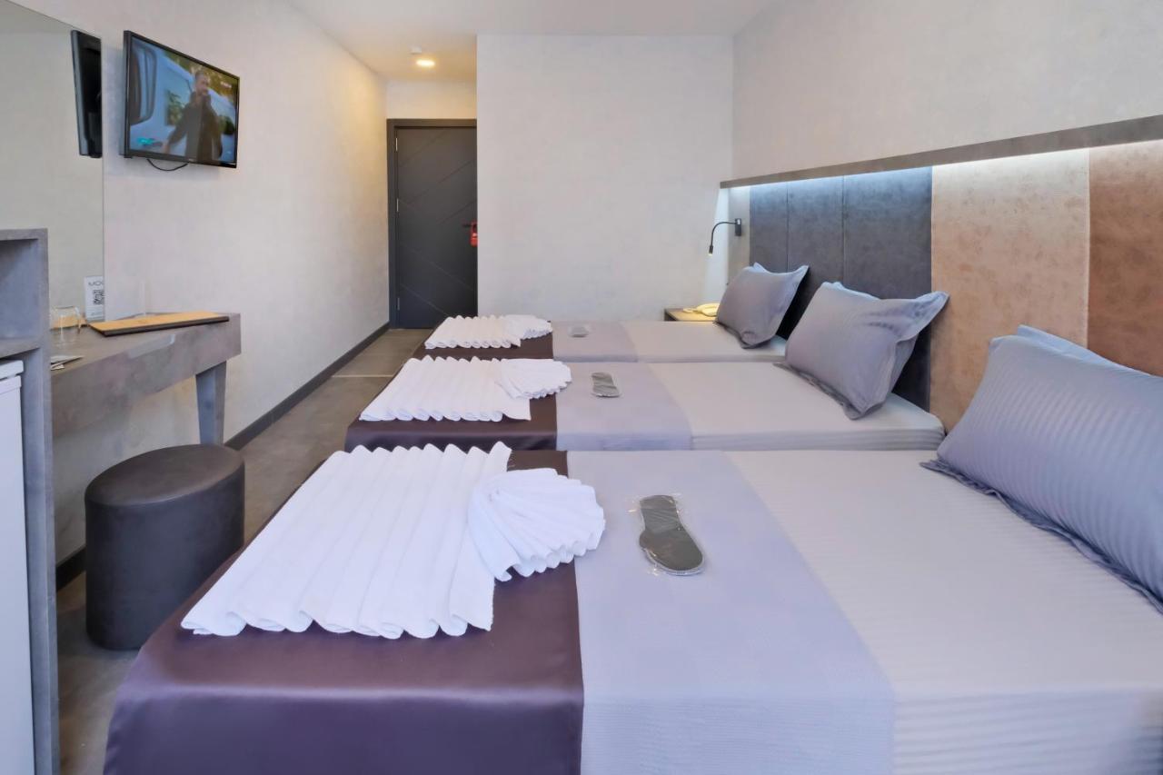 The Queen Hotel Istanbul Bagian luar foto